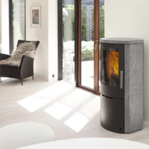 Poêle à bois Nordlys Mido installé par GM Confort à Salon-de-Provence (Bouches-du-Rhône)