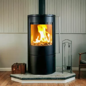 Poêle à bois Fonte Flamme Orka installé par GM Confort à Salon-de-Provence (Bouches-du-Rhône)